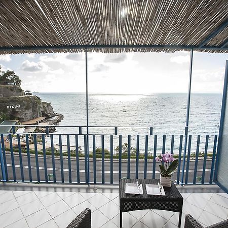 Oasi Relais Bed & Breakfast Вико Екуензе Екстериор снимка