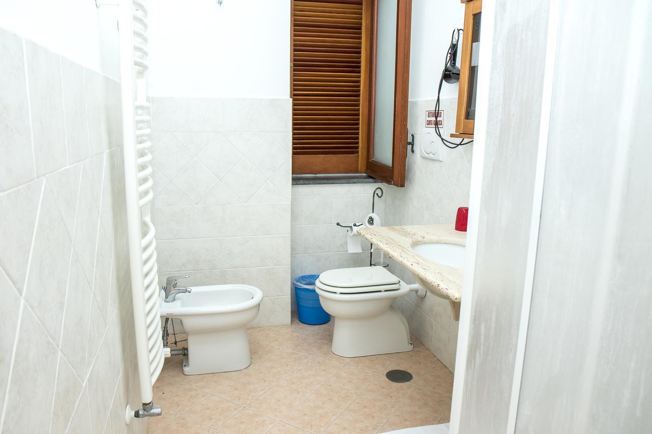 Oasi Relais Bed & Breakfast Вико Екуензе Екстериор снимка